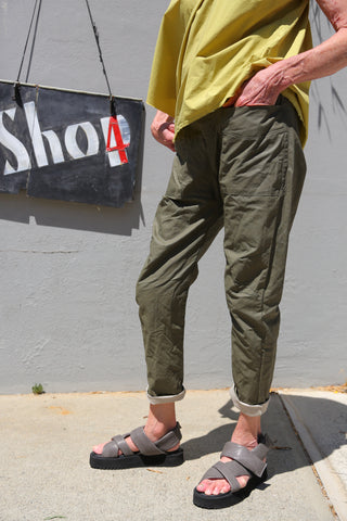 Jayko Ashaim pant
